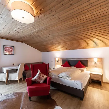 St.lukas Guest house Pfunds
