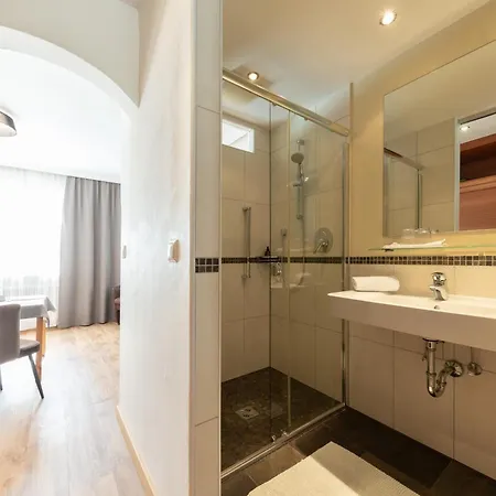 בית הארחה St.lukas 3*