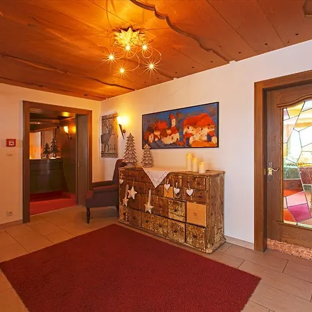 St.lukas 3* פונדס