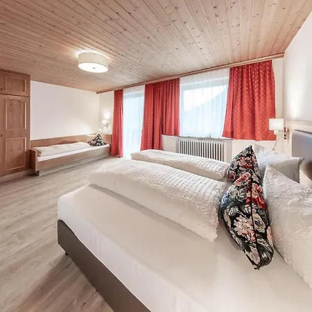 St.lukas Guest house Pfunds