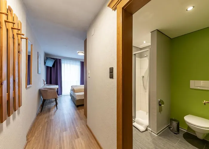 St.lukas 3* فوندس