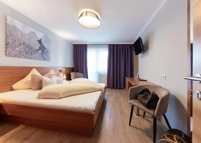 St.lukas بيت ضيافة