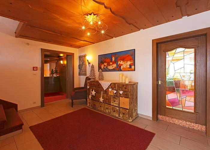 St.lukas 3* فوندس